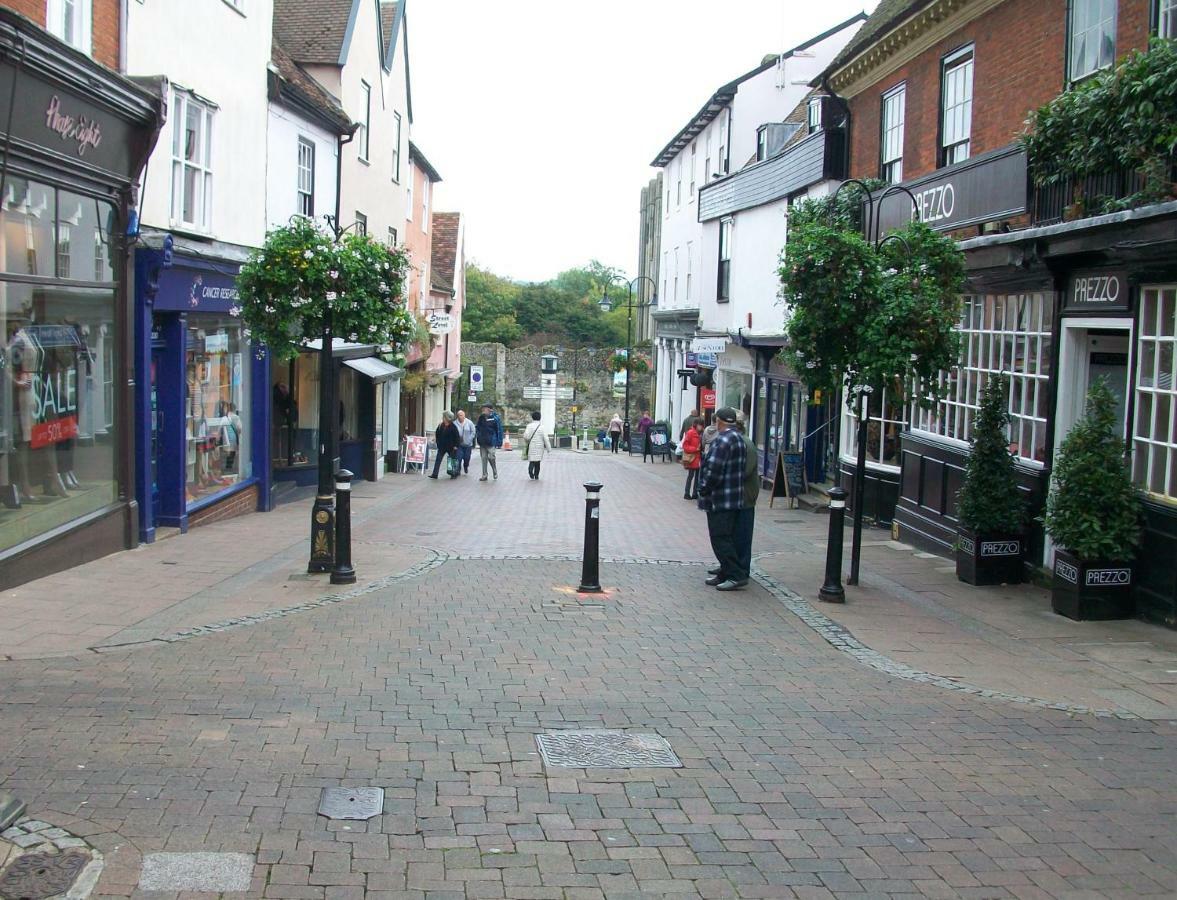 Number 8 With Free Parking Villa Bury St. Edmunds Dış mekan fotoğraf